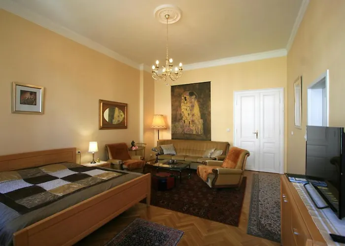 Apartment No. 20 Jaltska 3