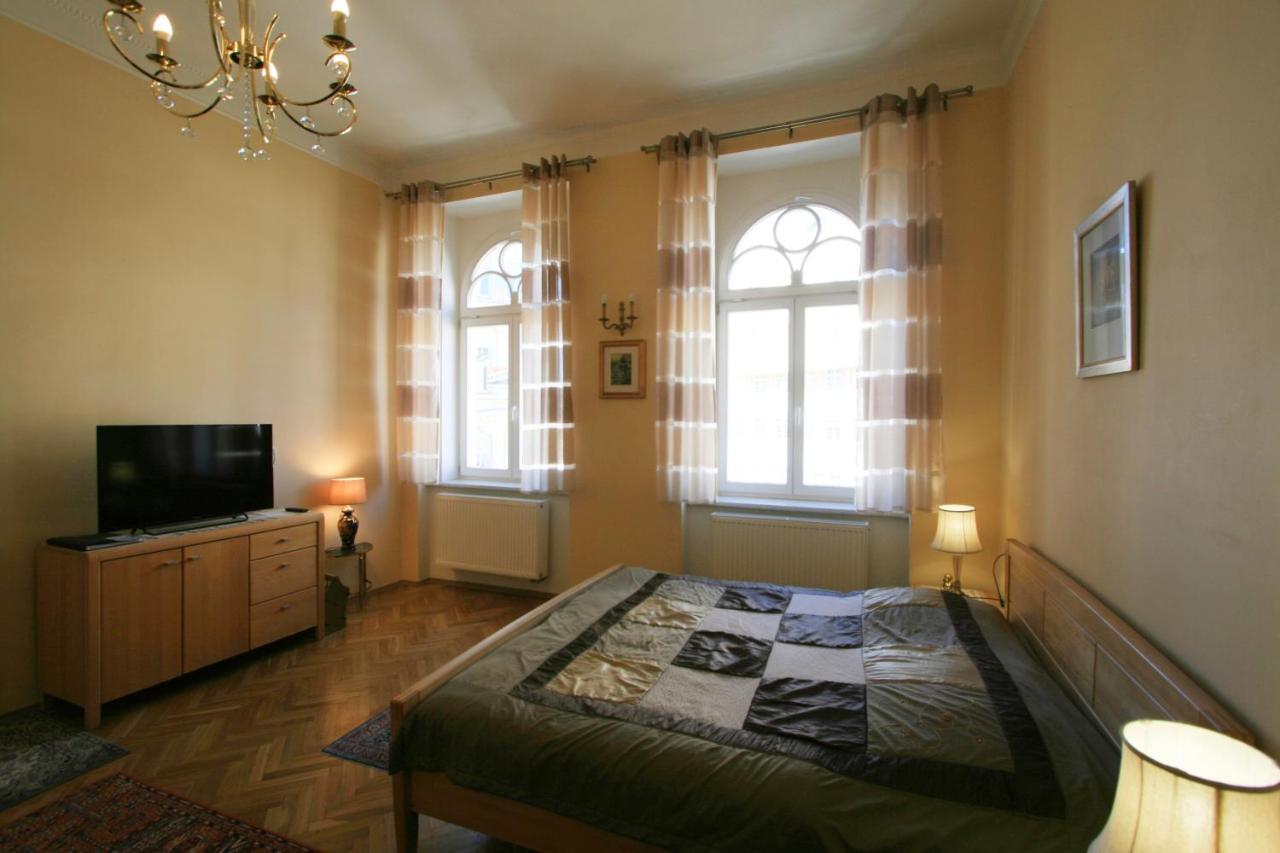 Apartment No. 20 Jaltska 3