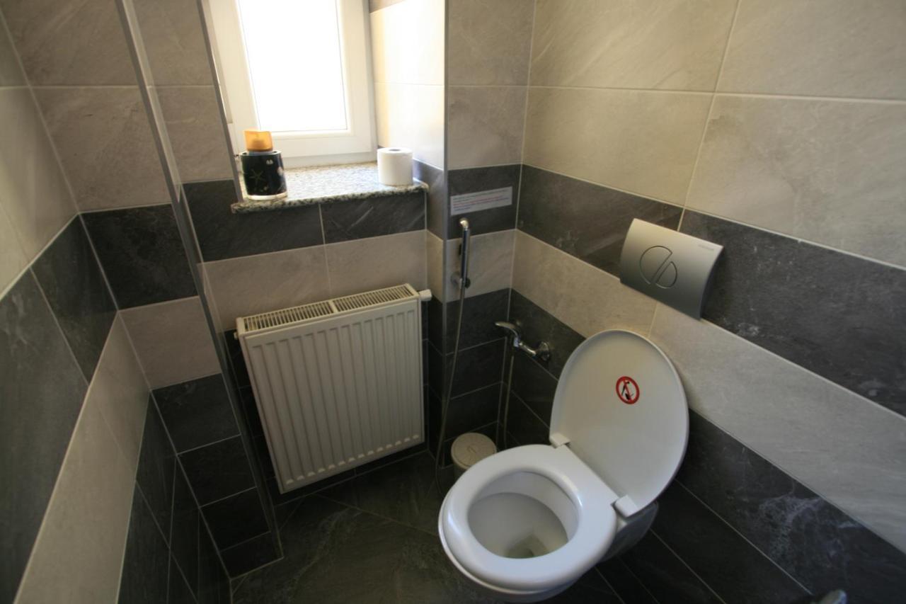 No. 20 Jaltska 3 Apartment